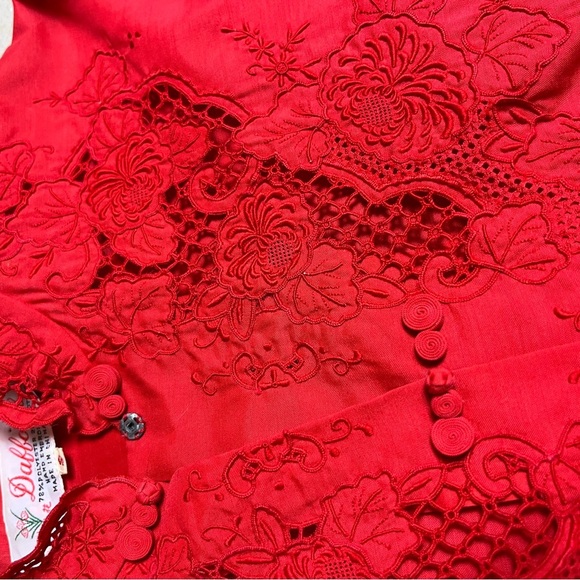 Vintage Daffodil Red Embroidered Blouse S Artsy Lace Button Top China Style Rare - Picture 7 of 13